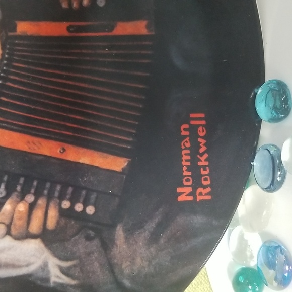 P1a - Knowles Norman Rockwell Collector's Plate "The Music Maker" 1981LE - Picture 2 of 10